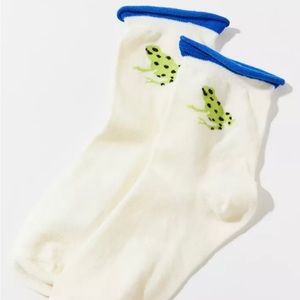 *FLASH SALE* NWT Urban Outfitters Frog Crew Sock - 1 pair